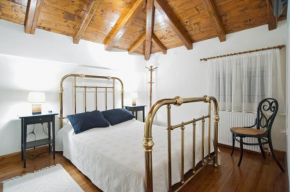 Cozy attic suite near Delphi